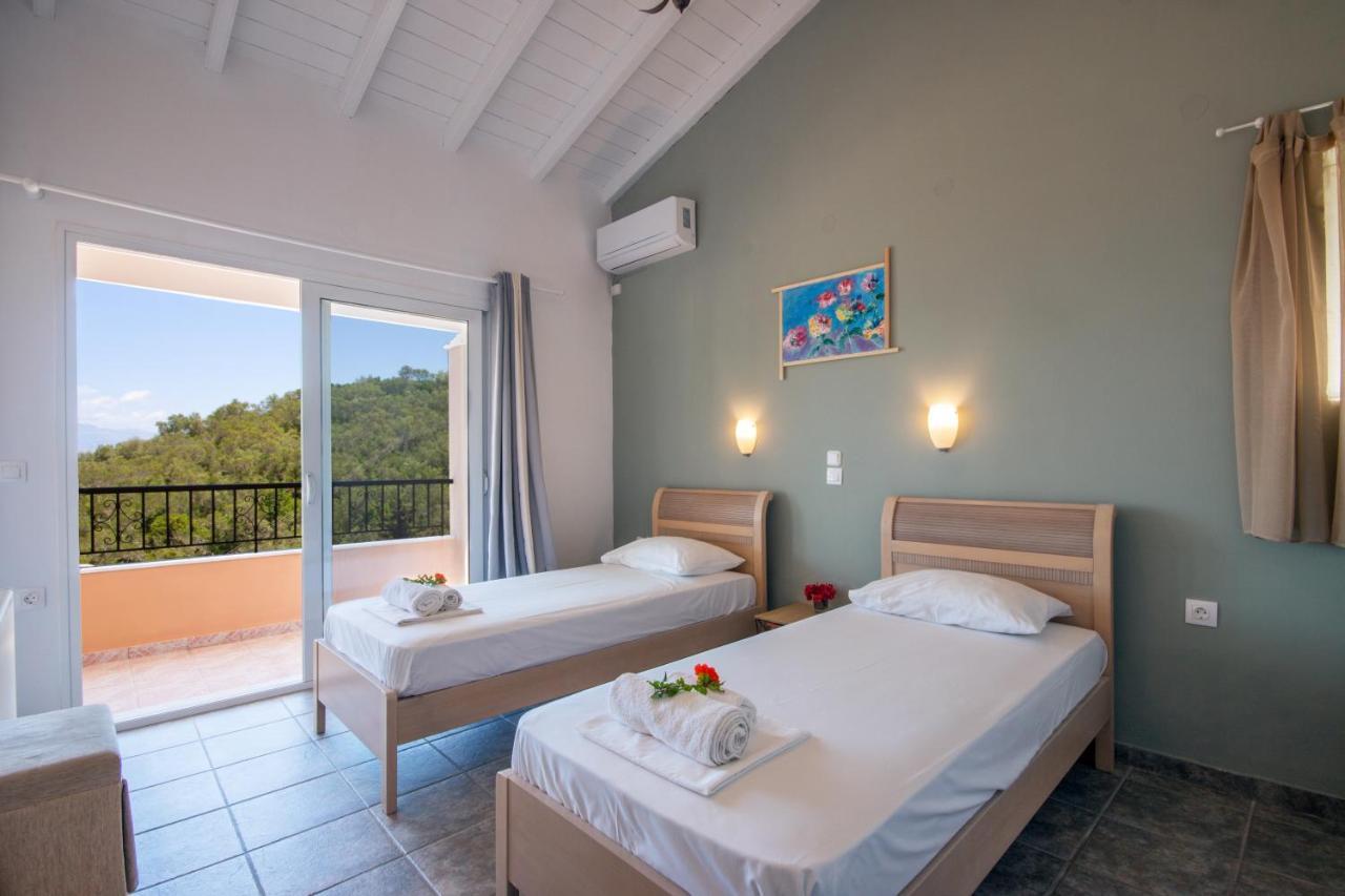 Odyssey Villas Kassiopi Esterno foto