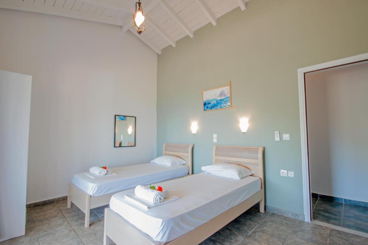 Odyssey Villas Kassiopi Esterno foto