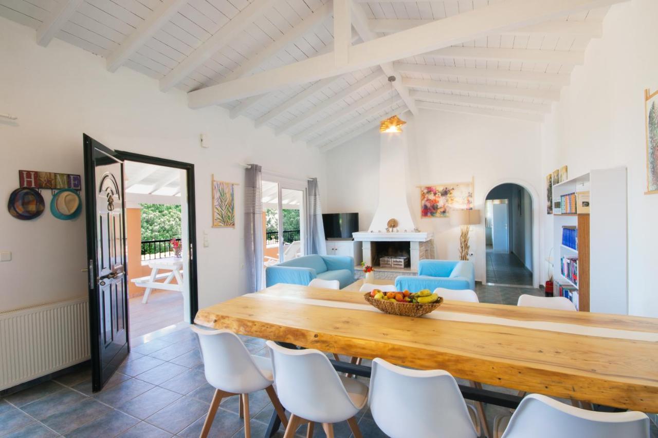 Odyssey Villas Kassiopi Esterno foto